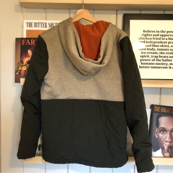 Insulated and hooded 1/2 zip jacket by Dravus - Picture 2 of 9